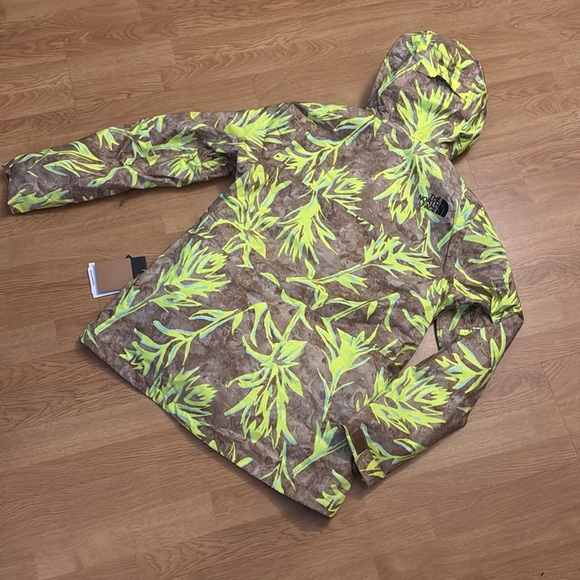 NWT The North Face Women’s ThermoBall Snow Triclimate Jacket, XS - Picture 15 of 16